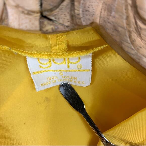80s Gap Yellow Gold Windbreaker Packable Small - Picture 3 of 6